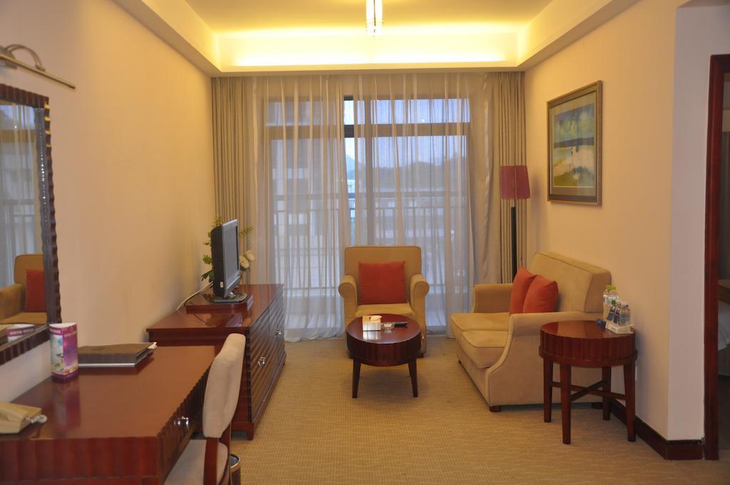 Starway Hotel Silver Zhuhai Oda fotoğraf