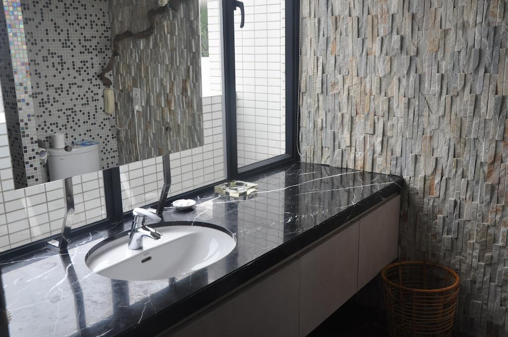Starway Hotel Silver Zhuhai Dış mekan fotoğraf