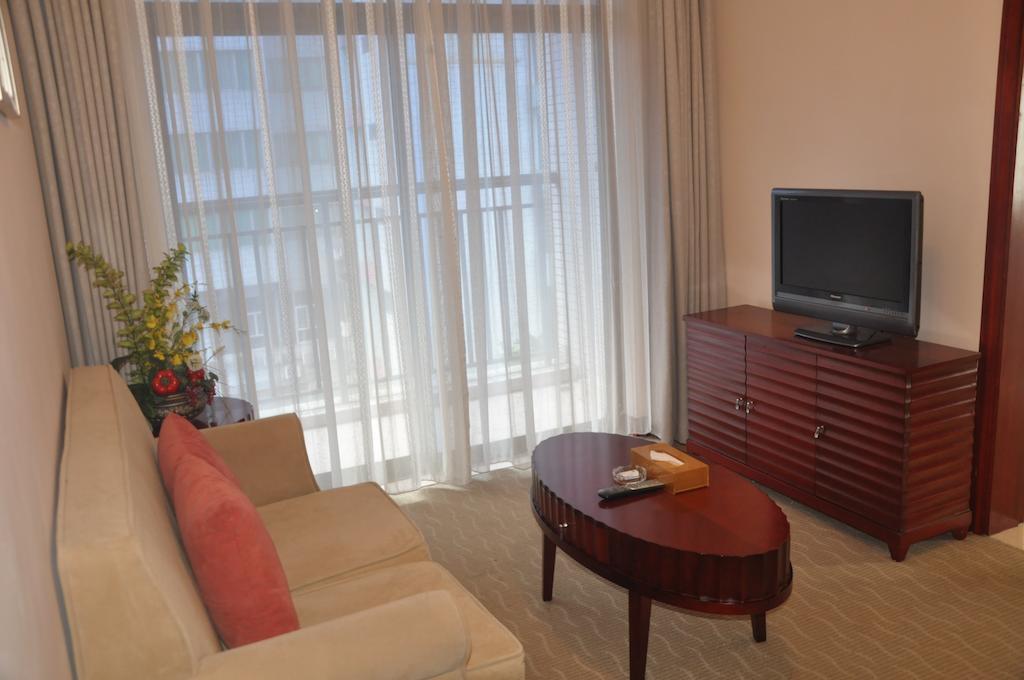Starway Hotel Silver Zhuhai Dış mekan fotoğraf