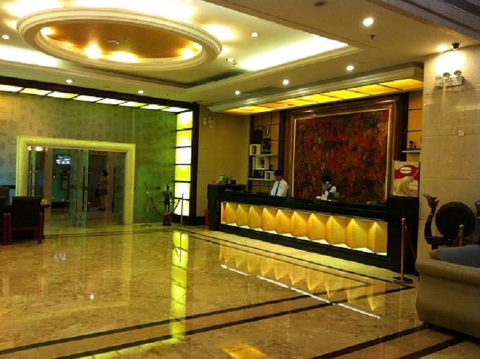 Starway Hotel Silver Zhuhai Dış mekan fotoğraf